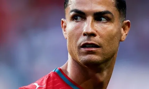 Romario bênh vực Ronaldo trong vụ mâu thuẫn với Jorge Jesus