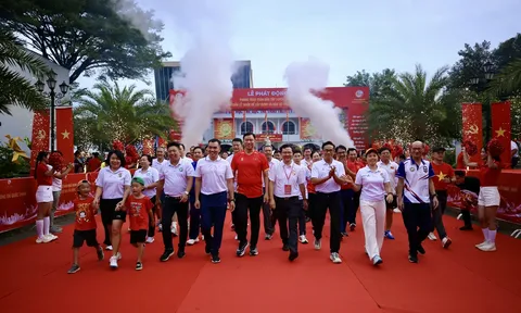 Hơn 13.500 người tại TP.HCM tham gia Lễ phát động Phong trào toàn dân tập luyện thể thao