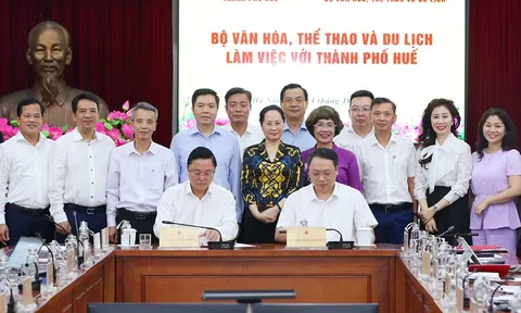 Bộ Văn hóa, Thể thao và Du lịch và UBND thành phố Huế ký kết Kế hoạch phối hợp hành động về phát triển văn hóa, thể thao và du lịch