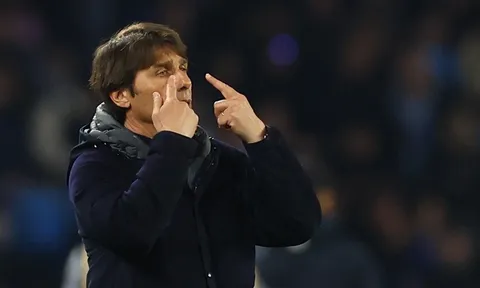 Man United khủng hoảng: Huấn luyện viên Carrick chịu sức ép, Conte lọt tầm ngắm Juventus