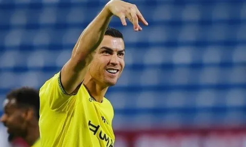 Bàn thắng thứ 982 của Ronaldo gây tranh cãi lớn