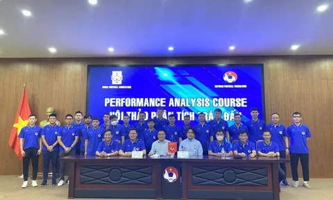 Khai mạc Hội thảo phân tích chiến thuật dành cho huấn luyện viên bóng đá Việt Nam
