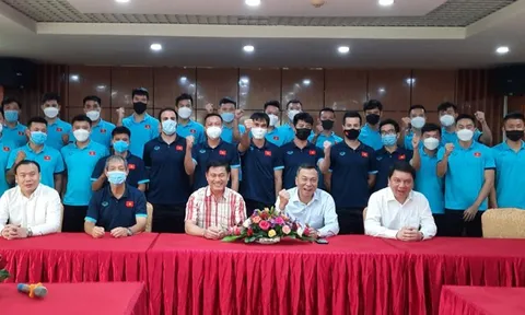 Lãnh đạo VFF gặp mặt động viên 2 đội tuyển Futsal Nam và Nữ Việt Nam trước thềm SEA Games 31