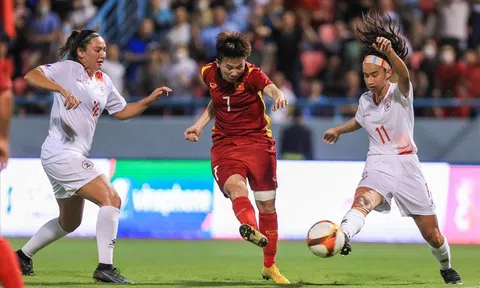 Ngược dòng thắng Philippines, tuyển bóng đá nữ Việt Nam rộng đường vào bán kết