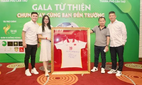 Quang Hải đấu giá áo, ủng hộ quỹ thiện nguyện nuôi trẻ em mồ côi