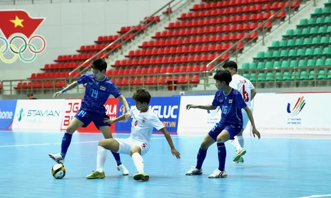 Đánh bại Myanmar, futsal nữ Thái Lan có 6 điểm