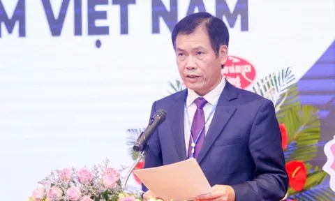 Phó Tổng cục trưởng Trần Đức Phấn chủ trì cuộc họp về công tác tổ chức trận chung kết môn Bóng đá nam SEA Games 31