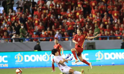 Tuyển Việt Nam lần thứ ba liên tiếp giành huy chương vàng bóng đá nữ SEA Games