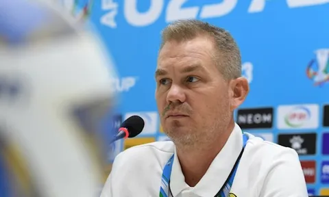 Cổ động viên đòi sa thải huấn luyện viên Maloney sau khi Malaysia bị loại khỏi Vòng chung kết U23 châu Á