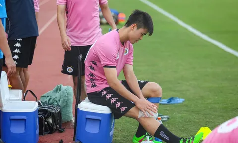 Trung vệ Duy Mạnh dính chấn thương, nguy cơ lỡ trận gặp Nam Định ở V.League 2022