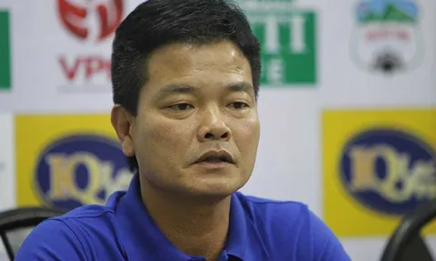 Huấn luyện viên Nguyễn Văn Sỹ: "Cầm hòa Hà Nội FC là điều may mắn"