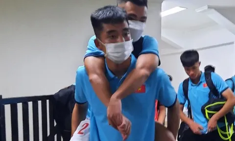 Tiền đạo đội tuyển U19 Việt Nam dính chấn thương