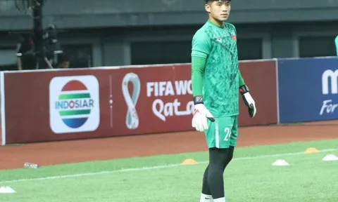 Hết án treo giò, thủ môn Tùng Hân của đội tuyển U19 Việt Nam trở lại trong trận gặp Thái Lan