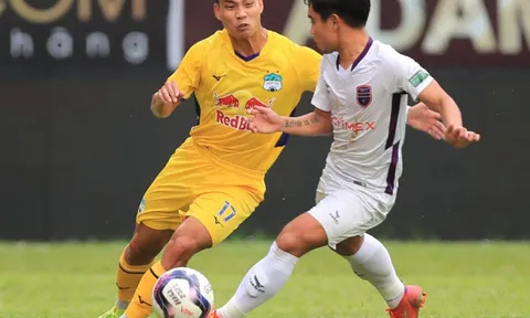 Hậu vệ Vũ Văn Thanh của Hoàng Anh Gia Lai bị "treo giò" ở vòng 9 của V.League 2022