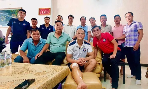 SHB Đà Nẵng tặng 200 triệu đồng cho thủ môn bị gãy chân