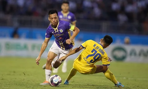 Hà Nội FC thống trị các hạng mục giải thưởng tháng 8 của V.League 2022