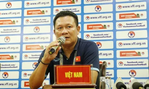 Huấn luyện viên Nguyễn Quốc Tuấn: “Đội có những tính toán cho từng trận đấu”