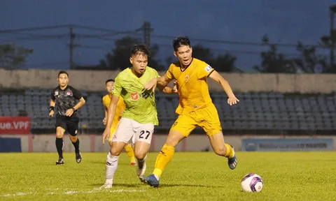 Vòng 18 giải hạng Nhất Quốc gia 2022: Phố Hiến thắng đậm, kịch tính cuộc đua vô địch