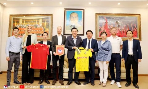 Đội tuyển Việt Nam đá giao hữu với câu lạc bộ Borussia Dortmund vào ngày 30/11 trên sân Mỹ Đình