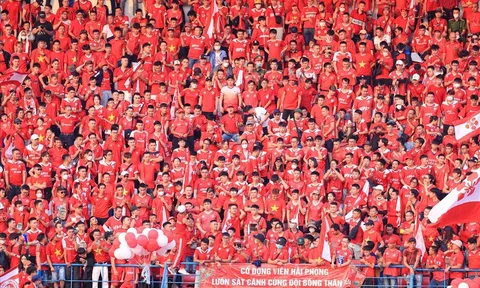 Sân Lạch Tray đón lượng khán giả kỷ lục trong ngày Hải Phòng thắng Hà Nội FC