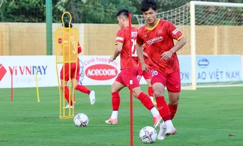 Đội tuyển Việt Nam tăng cường rèn đấu pháp, Châu Ngọc Quang hi vọng được ra sân thi đấu với Borussia Dortmund