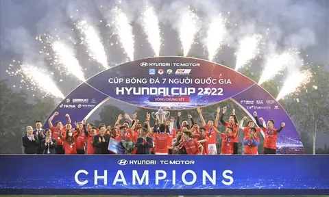 Cup Bóng đá 7 người Quốc gia: Đánh bại XSKT Đắk Lắk, Mobi FC lên ngôi vô địch