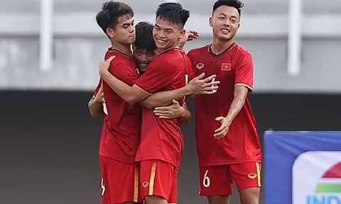 U20 Việt Nam bị cầm hòa đáng tiếc trước "quân xanh" Hòa Bình FC