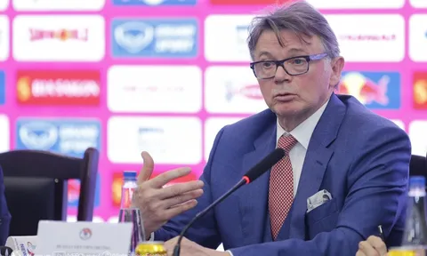 Huấn luyện viên Philippe Troussier: “Tôi không phải bắt đầu từ con số 0…”