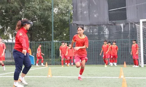 Đội tuyển U17 nữ Việt Nam lên đường đi tập huấn Nhật Bản