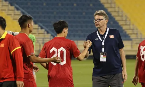 Huấn luyện viên Philippe Troussier tin U23 Việt Nam vẫn đang đi đúng hướng