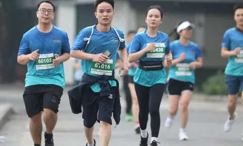 5.000 vận động viên tham gia giải chạy Tay Ho Half Marathon 2023