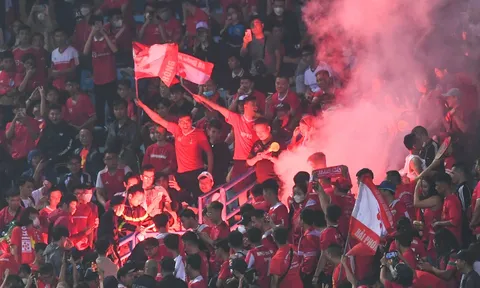 Hà Nội FC và Hải Phòng FC bị phạt vì để cổ động viên đốt pháo sáng trên sân Hàng Đẫy