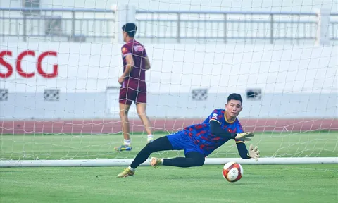 Thủ môn Quan Văn Chuẩn muốn giữ sạch lưới ở SEA Games 32