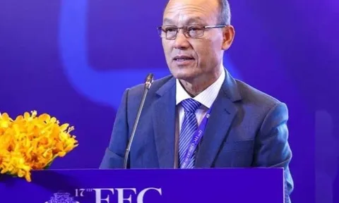 Chủ tịch Liên đoàn Bóng đá Campuchia sẽ từ chức nếu đội nhà không vào bán kết SEA Games 32