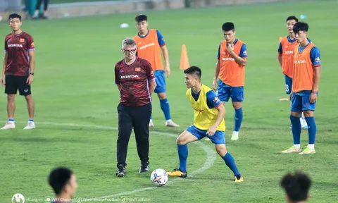 Đội tuyển quốc gia và U23 Việt Nam đẩy nhanh tốc độ chơi bóng trong ngày tập luyện thứ ba