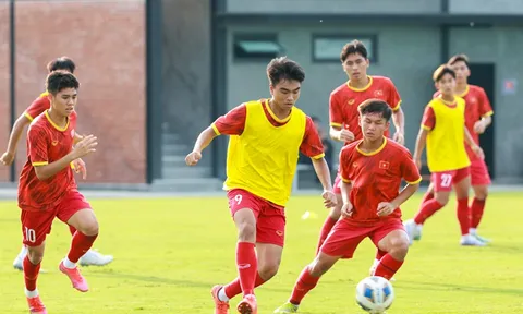 Đội tuyển U17 Việt Nam thoải mái tinh thần trước trận gặp U17 Uzbekistan