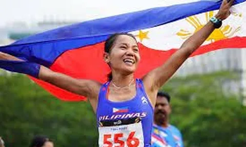 “Nữ hoàng marathon Philippines” Mary Joy Tabal lỡ hẹn với SEA Games 31