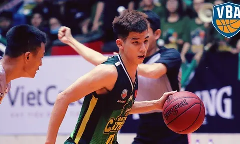 Nguyễn Phú Hoàng trở lại Hanoi Buffaloes ở VBA 2022