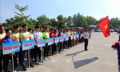 Khởi tranh giải Đua thuyền rowing và canoeing các Câu lạc bộ toàn quốc 2022