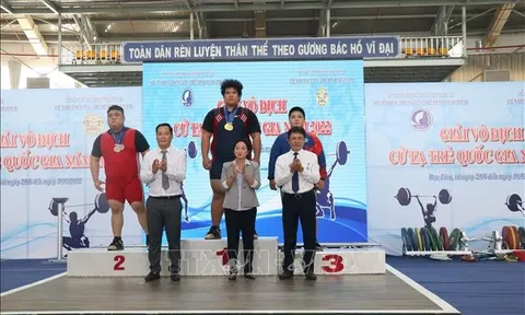 Hà Nội đứng thứ nhất toàn đoàn tại giải vô địch Cử tạ trẻ toàn quốc 2022