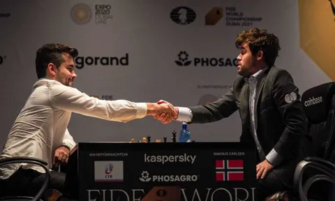 Ian Nepomniachtchi giành vé dự trận tranh Vua cờ 2023 cùng Magnus Carlsen