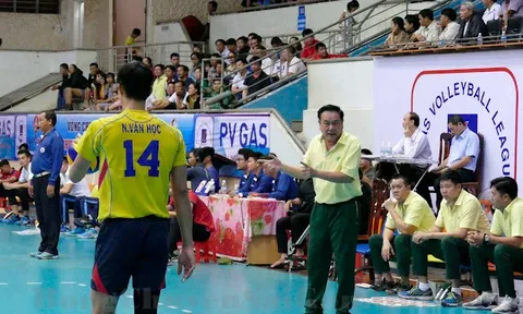 Huấn luyện viên Bùi Huy Châm chia tay bóng chuyền thành phố Hồ Chí Minh sau 8 năm gắn bó
