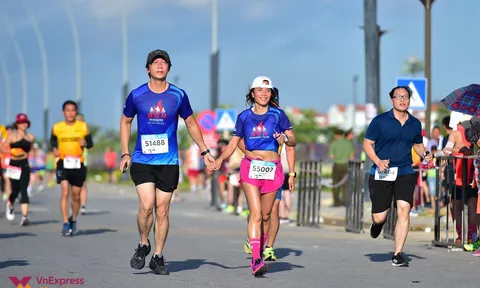 Marathon Nha Trang ra mắt áo đấu và áo Finisher