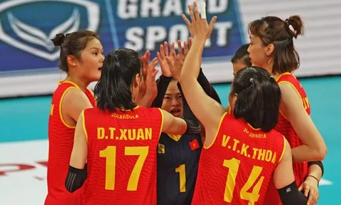Bóng chuyền nữ Việt Nam đánh bại Hàn Quốc để vào tứ kết AVC 2022