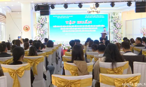 Tập huấn xây dựng mô hình bảo tồn và phát huy bản sắc văn hóa truyền thống gắn với phát triển du lịch