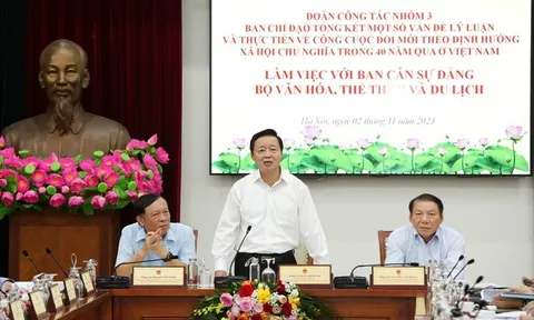 Xác định rõ những giá trị văn hoá trường tồn, đầy đủ bản sắc dân tộc, cần thiết cho tương lai