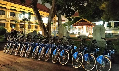 Hấp dẫn Tour xe đạp "Đêm Thăng Long - Hà Nội"