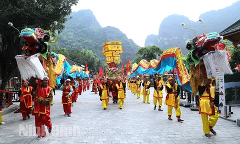 Về miền di sản Tràng An