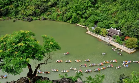 Phát huy vai trò, giá trị Di sản Văn hóa và Thiên nhiên thế giới Quần thể danh thắng Tràng An trong xây dựng Đô thị Di sản
