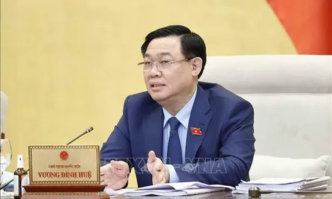 Phát triển quan hệ hữu nghị vĩ đại, đoàn kết đặc biệt và hợp tác toàn diện Việt Nam-Lào